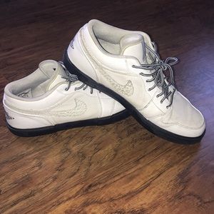 Jordan Retro V.1 White Obsidian Air Jordan LowTops